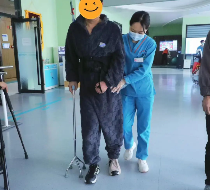 爱与希望的力量：从绝望到希望，“平凡的他”不平凡的康复之路